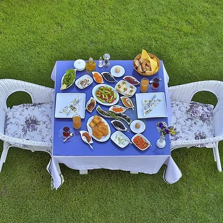 Kiraz Butik 3* 알라카티