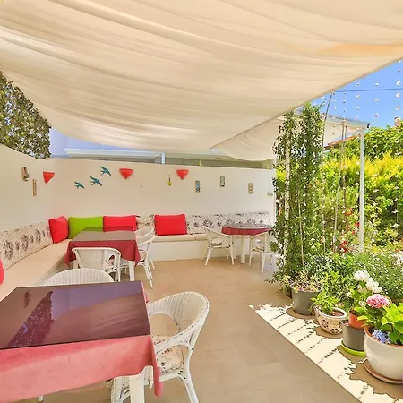 Bed and breakfast Kiraz Butik 3*