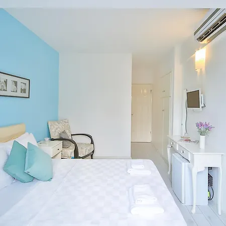 Kiraz Butik Bed & Breakfast Alaçatı